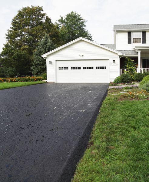 Blacktop Driveway Paving in Mishawaka